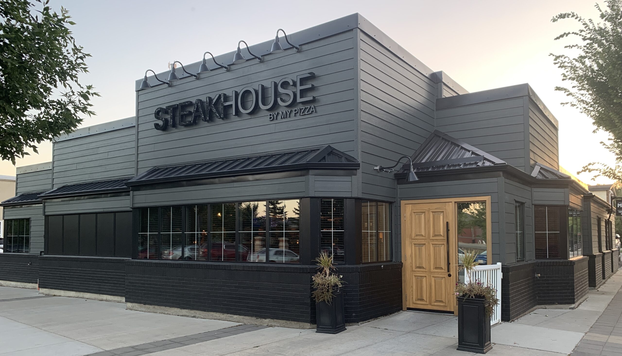 STEAKHOUSE by My Pizza restaurant in High River Alberta